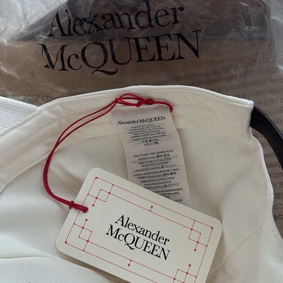 ALEXANDER MCQUEEN LOGO BASEBALL HAT NEW - Picture 6 of 7
